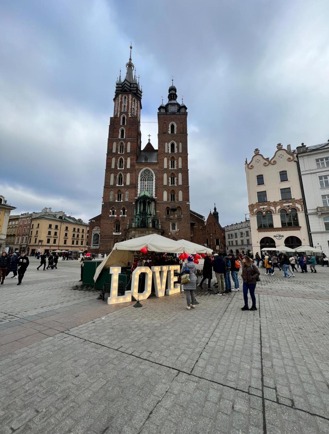 Main Square Apartments Sylvi Cracovia Exterior foto